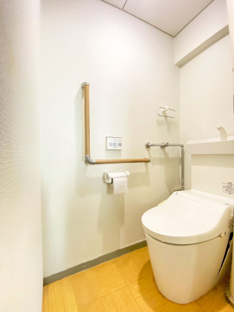 山形市鉄砲町２丁目、中古マンションのトイレ画像です