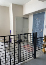 山形市南栄町２丁目、中古マンションの玄関画像です