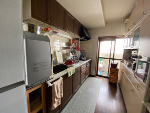 山形市南栄町２丁目、中古マンションのキッチン画像です