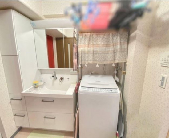山形市南栄町２丁目、中古マンションの洗面画像です