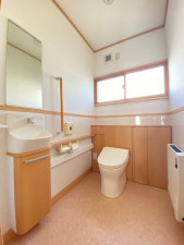 山形市緑町２丁目、中古一戸建てのトイレ画像です