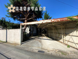 山形市緑町２丁目、中古一戸建ての駐車場画像です