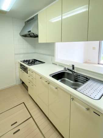山形市松山１丁目、収益物件/マンションのキッチン画像です