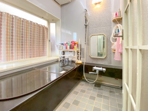 山形市飯田３丁目、中古一戸建ての風呂画像です