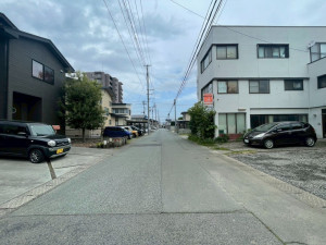 山形市宮町４丁目、土地の前面道路を含む現地写真画像です