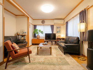 山形市城西町５丁目、中古一戸建ての居間画像です