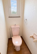 山形市小白川町、中古一戸建てのトイレ画像です