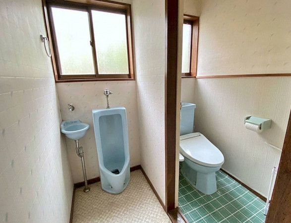 天童市鎌田本町２丁目、中古一戸建てのトイレ画像です