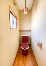 天童市大字山元、中古一戸建てのトイレ画像です