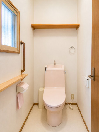 山形市小白川町、中古一戸建てのトイレ画像です