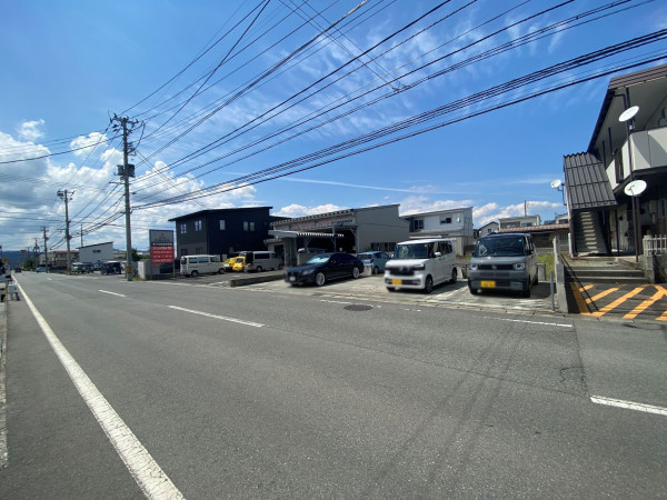 山形市桧町２丁目、土地の前面道路を含む現地写真画像です