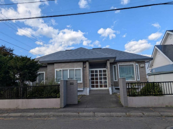 帯広市西二十二条、中古一戸建ての画像です