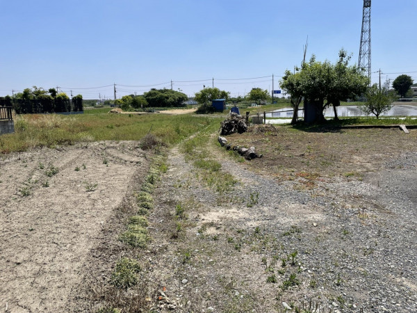 熊谷市上之、土地の前面道路を含む現地写真画像です