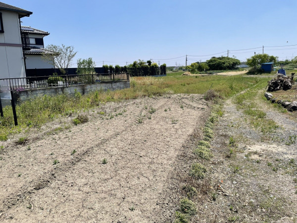 熊谷市上之、土地の前面道路を含む現地写真画像です