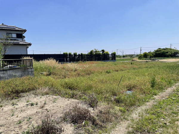 熊谷市上之、土地の前面道路を含む現地写真画像です