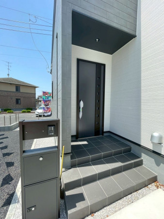 熊谷市末広、新築一戸建ての外観画像です
