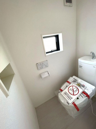 熊谷市上之、新築一戸建てのトイレ画像です