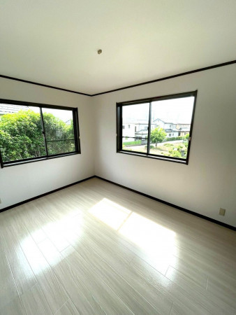 熊谷市石原、中古一戸建ての寝室画像です