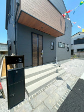 熊谷市末広、新築一戸建ての外観画像です