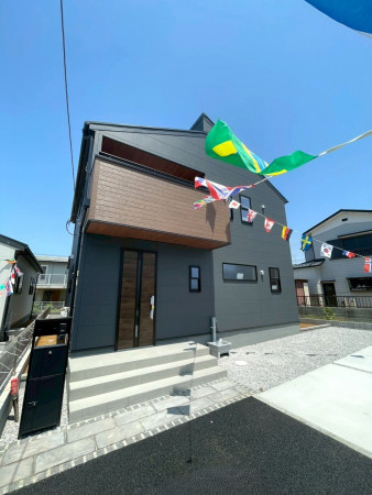 熊谷市末広、新築一戸建ての外観画像です