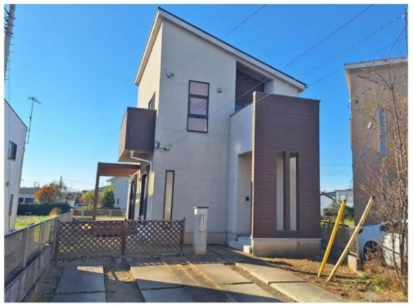 熊谷市石原、中古一戸建ての外観画像です