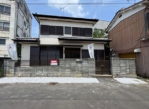 熊谷市本石、中古一戸建ての外観画像です