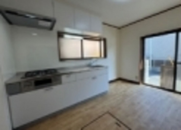 熊谷市本石、中古一戸建てのキッチン画像です