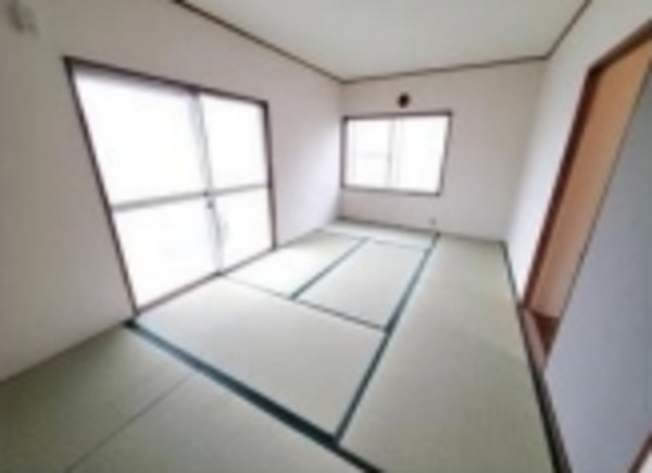 熊谷市妻沼、中古一戸建ての寝室画像です