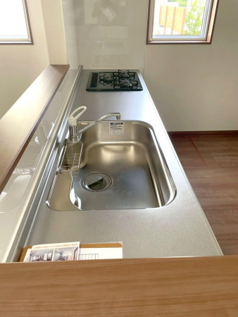 熊谷市久下、新築一戸建てのキッチン画像です