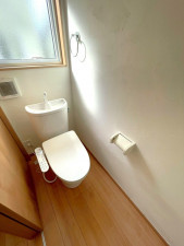 熊谷市久下、中古一戸建てのトイレ画像です
