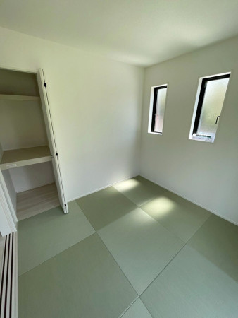 熊谷市肥塚、新築一戸建ての居間画像です