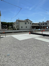 熊谷市赤城町、新築一戸建ての駐車場画像です