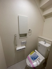 熊谷市赤城町、新築一戸建てのトイレ画像です