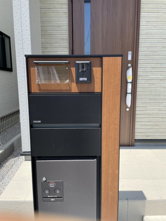 熊谷市赤城町、新築一戸建てのエントランス画像です