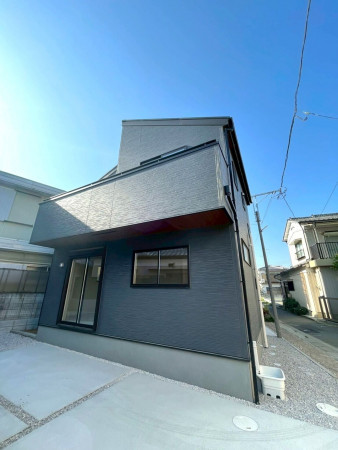 熊谷市箱田、新築一戸建ての外観画像です