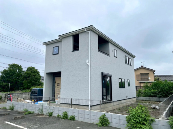熊谷市拾六間、新築一戸建ての外観画像です