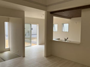 深谷市稲荷町北、新築一戸建ての居間画像です