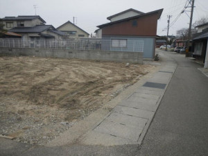 河北郡津幡町字加賀爪、土地の画像です