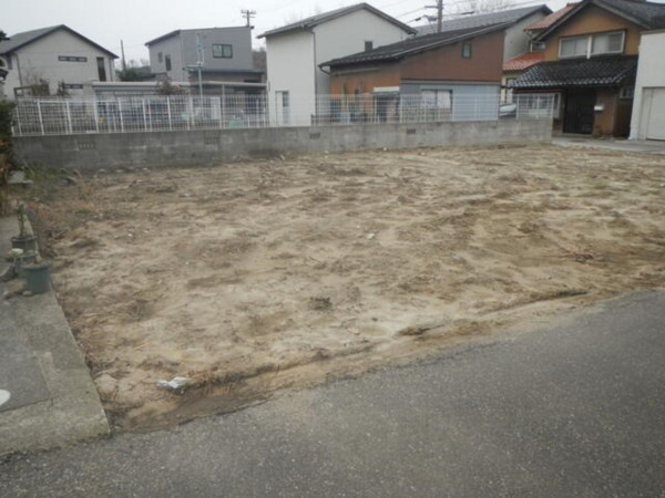 河北郡津幡町字加賀爪、土地の画像です