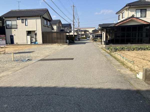 河北郡津幡町字中須加、土地の画像です