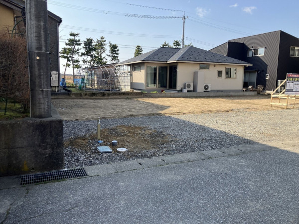 河北郡津幡町字中須加、土地の画像です