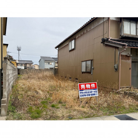 河北郡津幡町字加賀爪、土地の画像です
