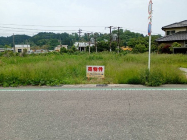 河北郡津幡町字杉瀬、土地の画像です