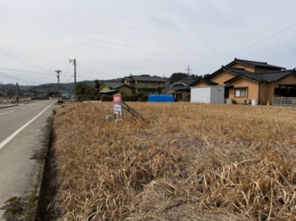 河北郡津幡町字杉瀬、土地の画像です
