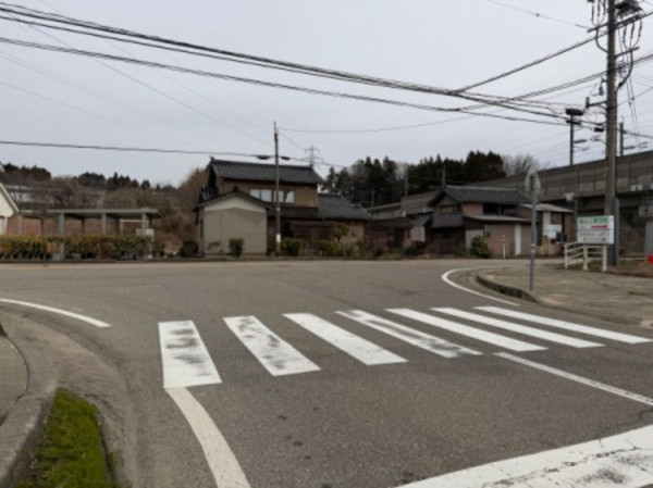 河北郡津幡町字杉瀬、土地の画像です