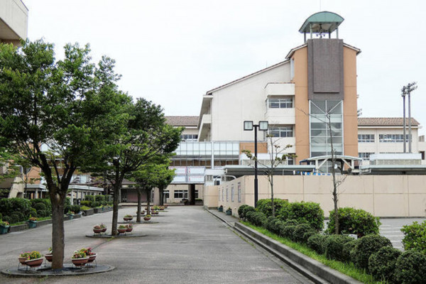 河北郡津幡町字津幡、新築一戸建ての中学校画像です