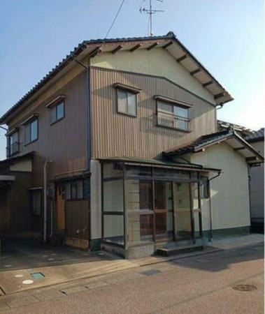 河北郡津幡町字太田、中古一戸建ての画像です