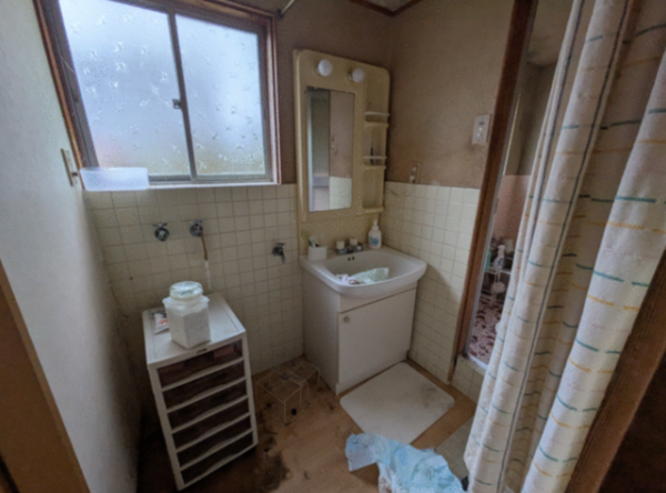 かほく市木津、中古一戸建ての洗面画像です
