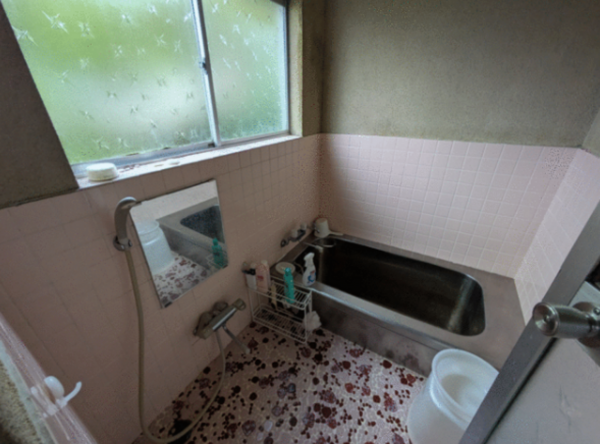 かほく市木津、中古一戸建ての風呂画像です