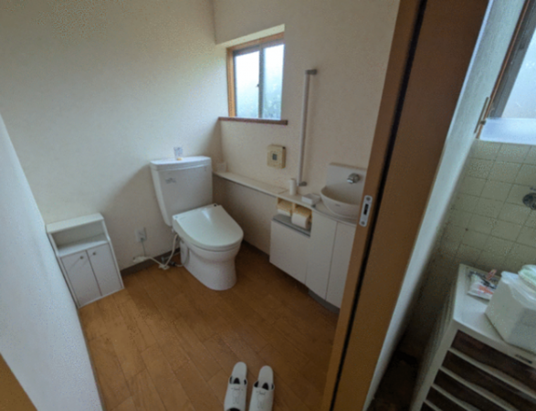 かほく市木津、中古一戸建てのトイレ画像です